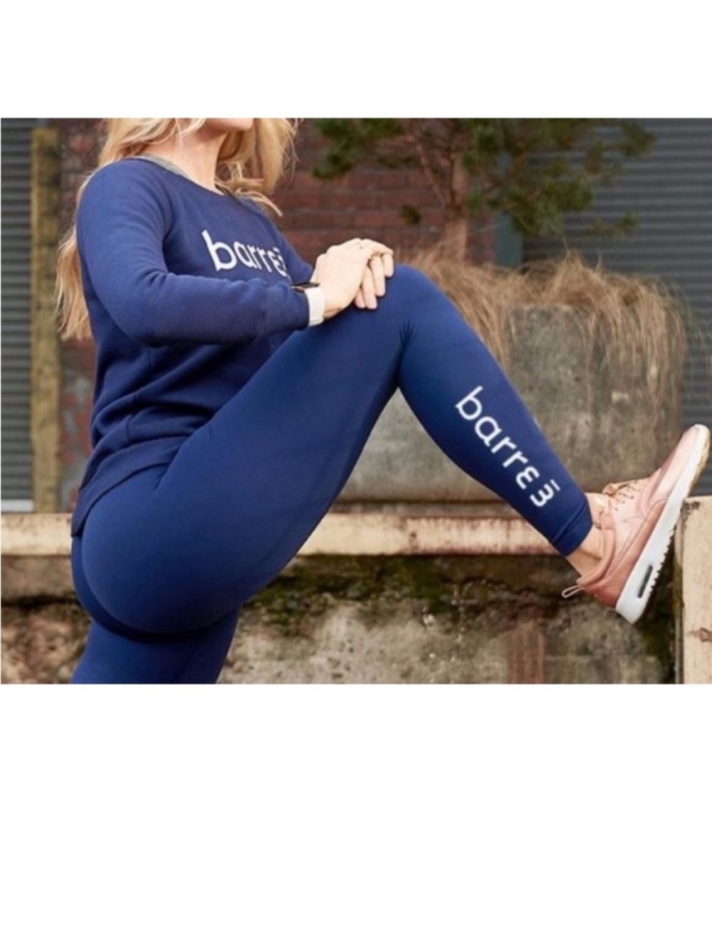 DYI Barre3 Navy Athletic Leggings 
Small